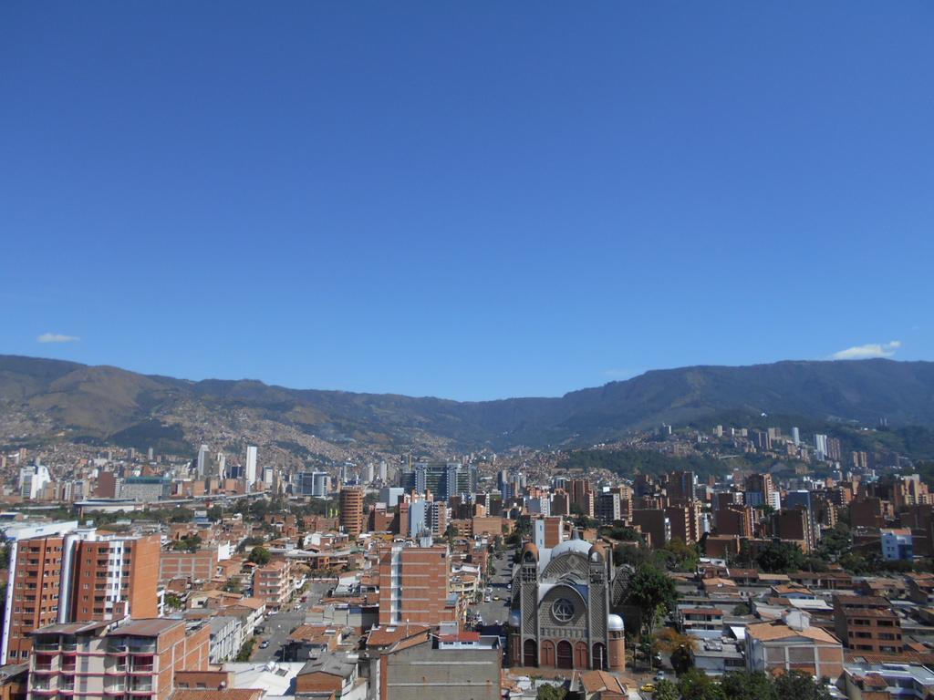 San Peter Suites Medellín Exterior foto